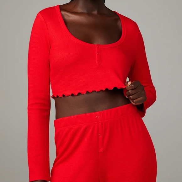 Savage X Fenty Goji Berry Red Midnight Cruise Crop Top & Jogger Pajama Set - Picture 2 of 16